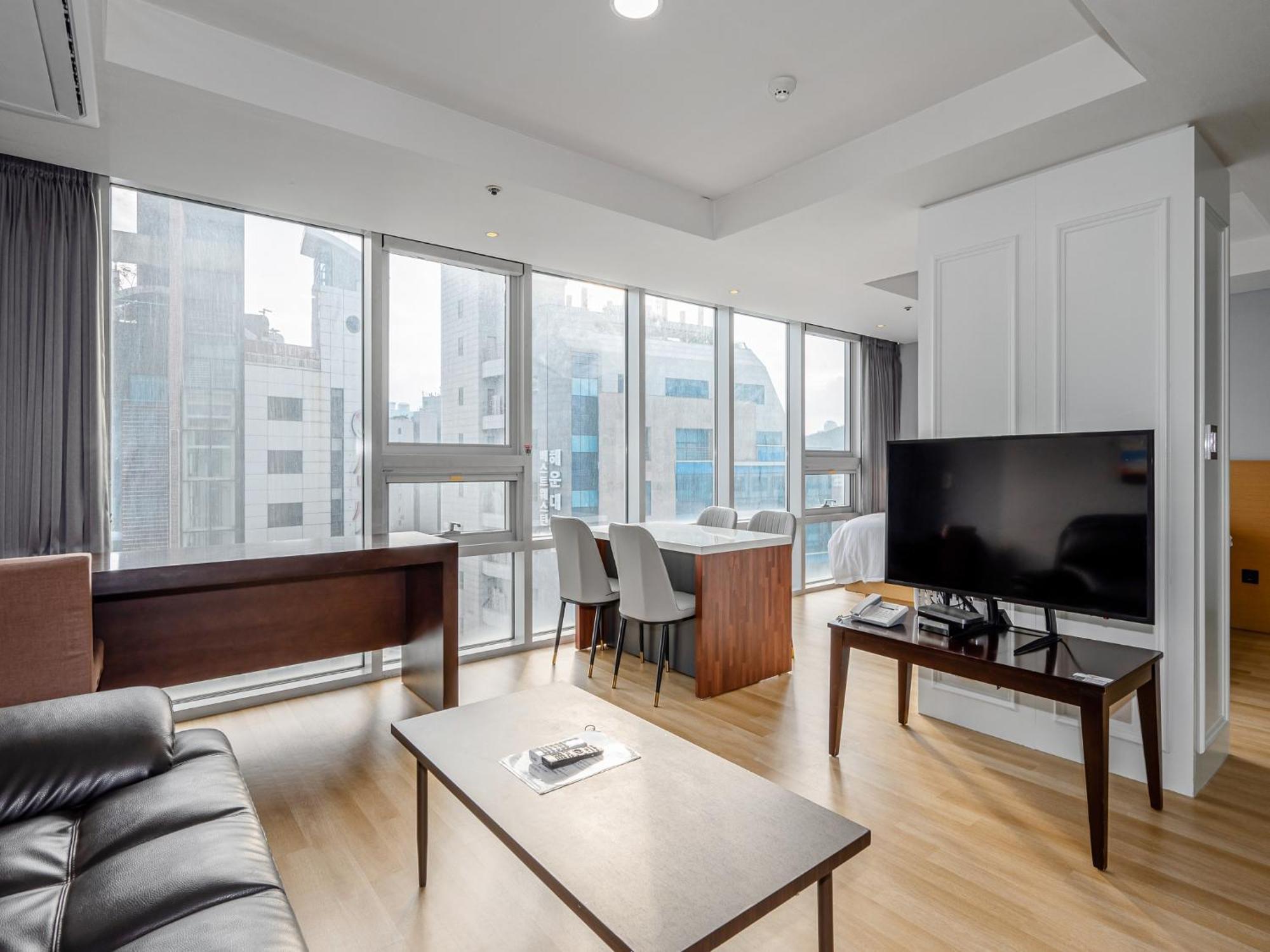 Haeundae Seacloud Hotel Residence Busan Exterior photo
